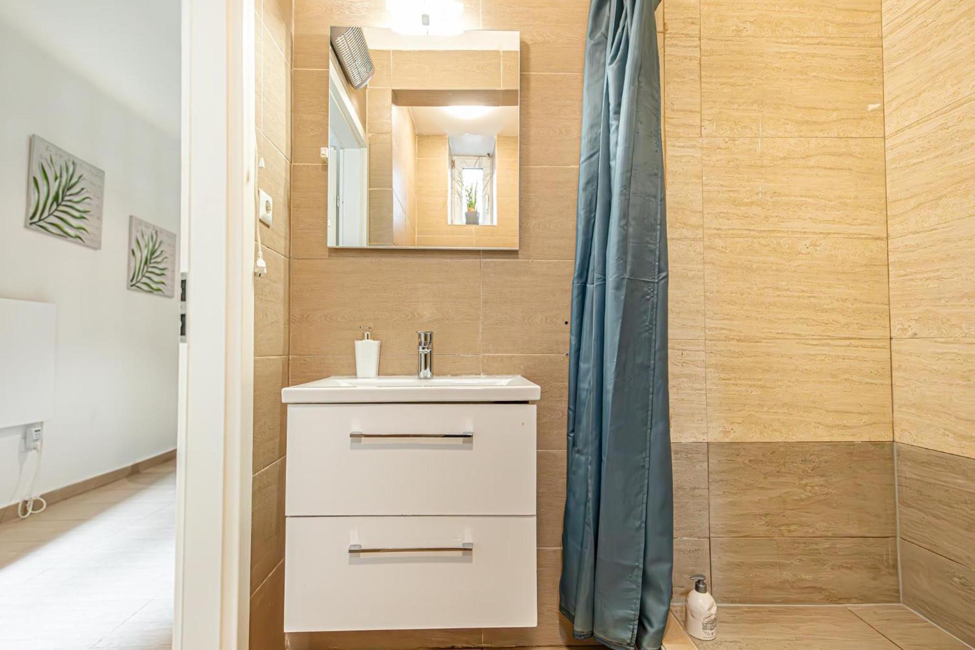 Apartament Simple W Full Kitchen Wiener Stadthalle Wiedeń
