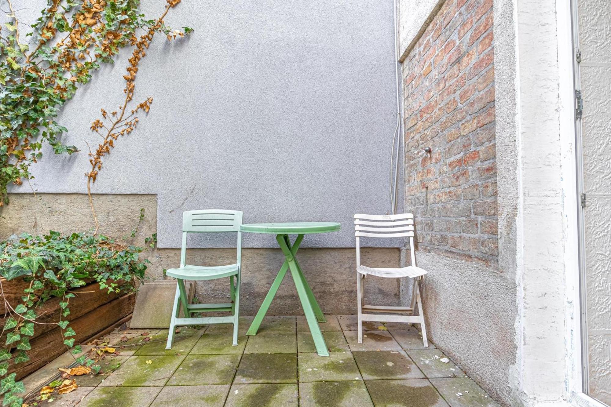 Simple W Full Kitchen Wiener Stadthalle Apartment Vienna